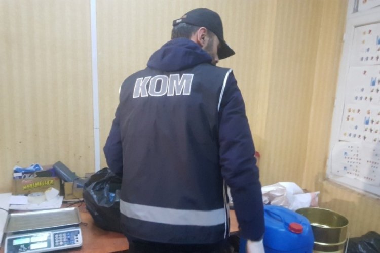 500 bin TL'lik sahte nargile t&uuml;t&uuml;n&uuml; baskını