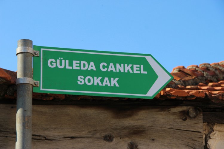 G&uuml;leda Cankel'in ismi doğduğu sokakta yaşıyor