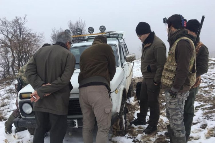 Bolu'da ka&ccedil;ak avcılara 3 bin 829 lira ceza kesildi