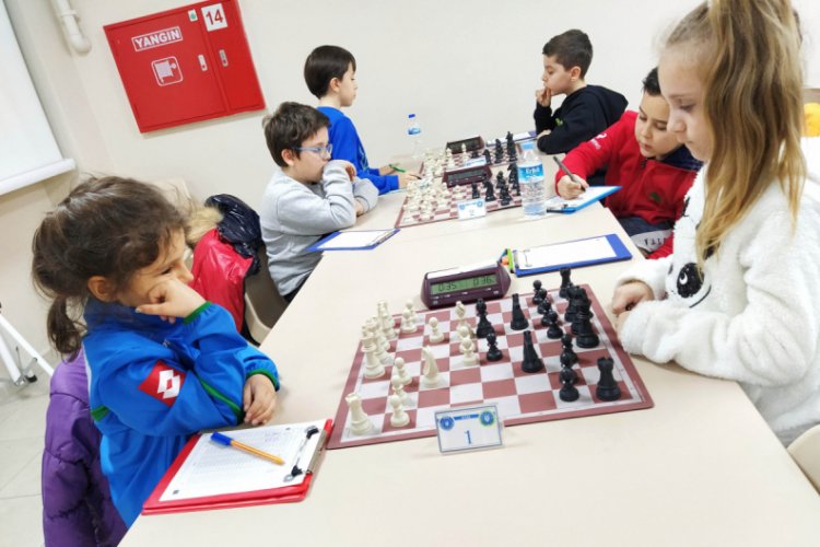 Satran&ccedil;ta Bursa B&uuml;y&uuml;kşehir r&uuml;zgarı