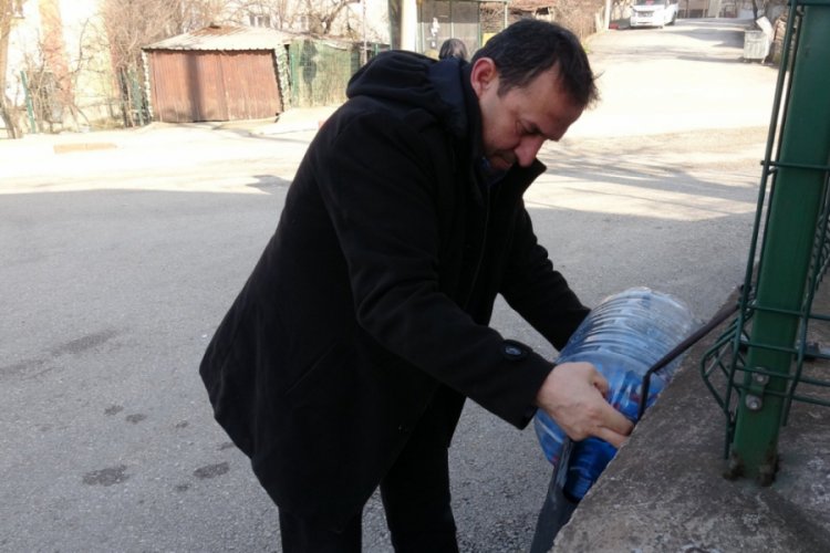 Karab&uuml;k'te yaşayan şahıs engellilerin umudu oldu