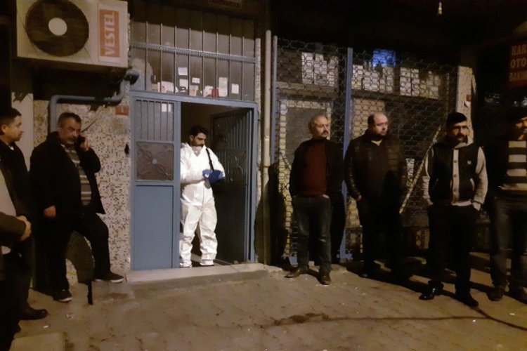 Haber alınamayan adam evinde &ouml;l&uuml; bulundu