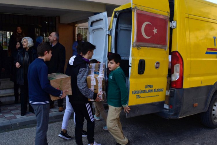 Bursa Mustafakemalpaşalı &ouml;ğrenciler Elazığ'daki kardeşlerini unutmadı