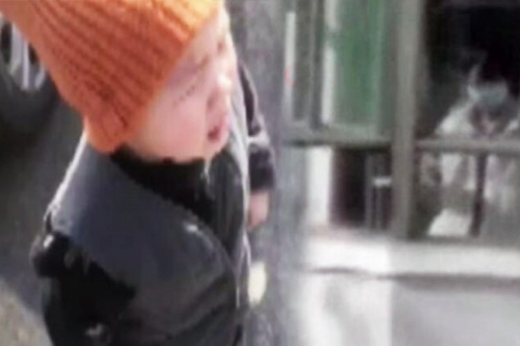 Korona vir&uuml;s&uuml; anne ile 3 yaşındaki oğlunu ayırdı