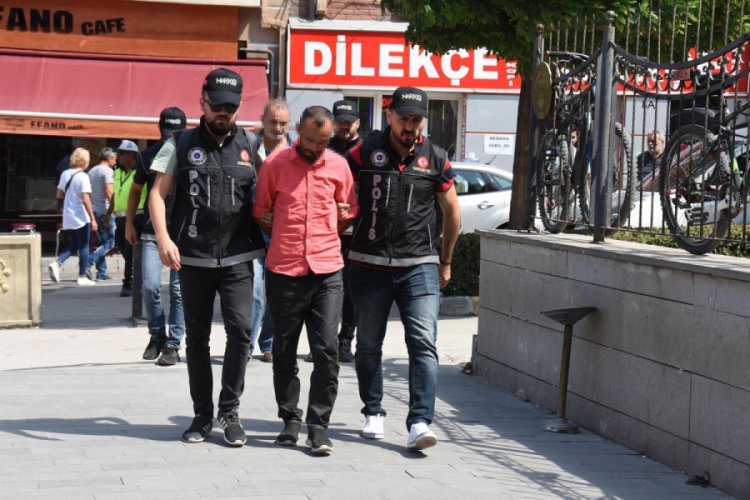 TIR lastiklerindeki eronin 3 sanığına 27'şer yıl hapis cezası