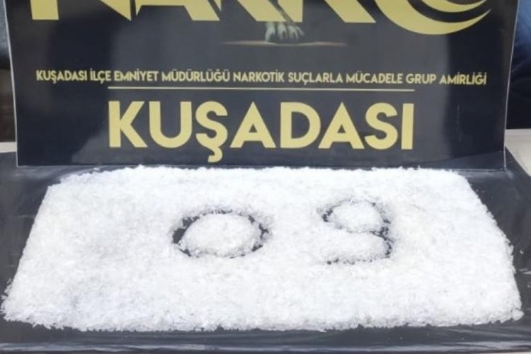 1 kilo uyuşturucu ak&uuml;den &ccedil;ıktı