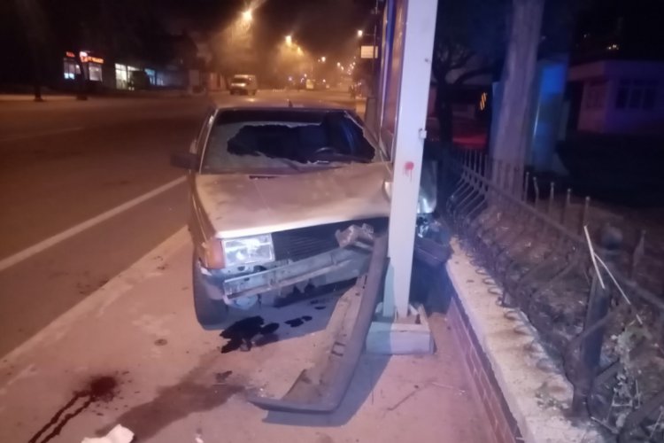 Ters y&ouml;ne giren ara&ccedil; tabelaya &ccedil;arptı
