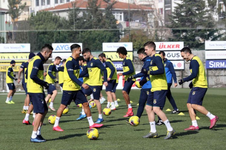 Fenerbah&ccedil;e'de derbi hazırlıkları devam etti