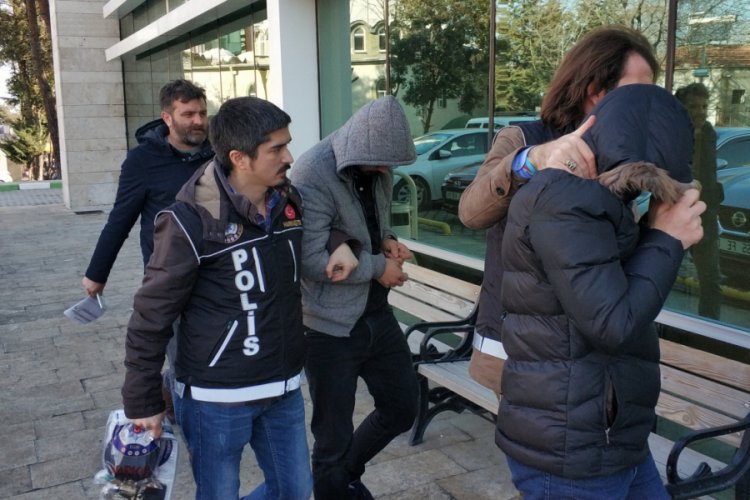 Uyuşturucu operasyonuna 3 g&ouml;zaltı