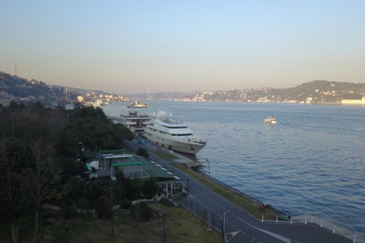 32 milyon Euro'luk yat İstanbul Boğazı'na demir attı