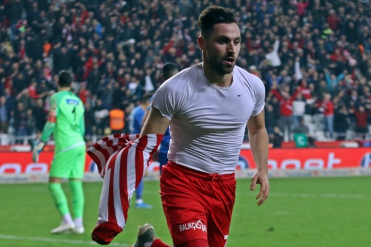 Sinan G&uuml;m&uuml;ş'ten Antalyaspor'a b&uuml;y&uuml;k katkı