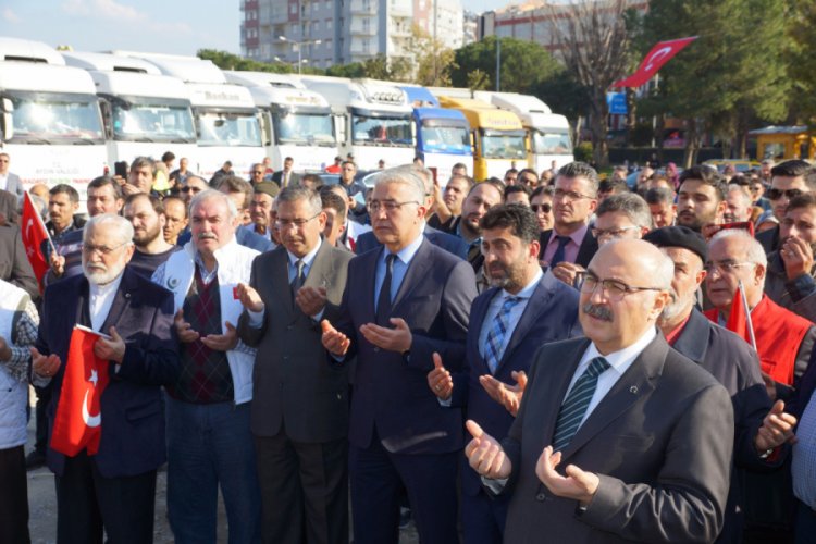 Elazığ ve İdlib'e 28 tırlık yardım malzemesi konvoyu yola &ccedil;ıktı