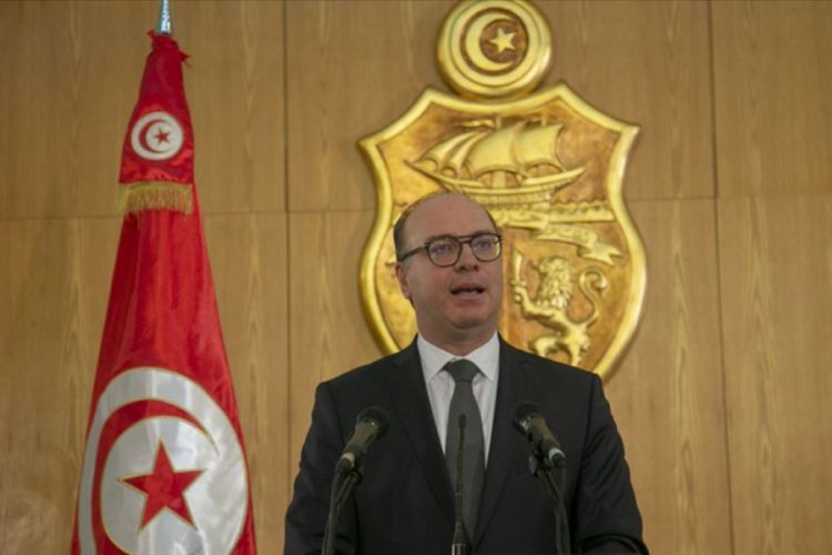 Tunus'ta h&uuml;k&uuml;meti kurmakla g&ouml;revlendirilen Fahfah, yeni kabineyi a&ccedil;ıkladı