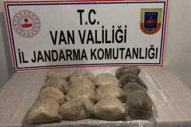 Başkale'de 16 kilo eroin ele ge&ccedil;irildi
