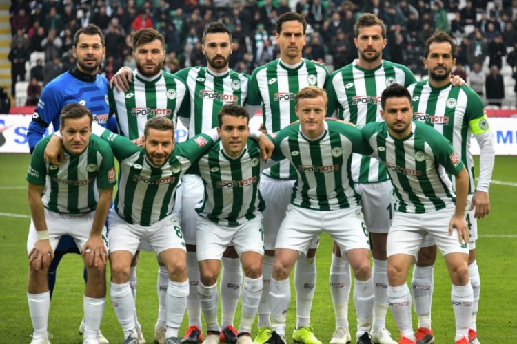 Konyaspor gol yollarındaki sıkıntısını &ccedil;&ouml;zemiyor