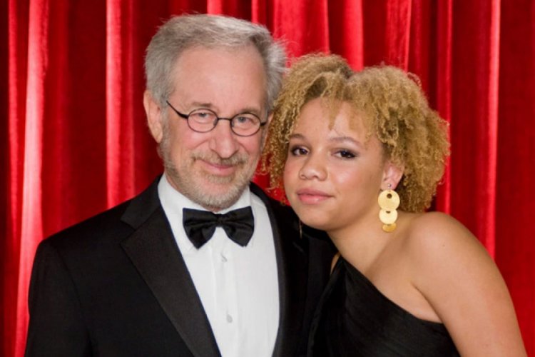 &Uuml;nl&uuml; y&ouml;netmen Spielberg'in kızı porno yıldızı oldu