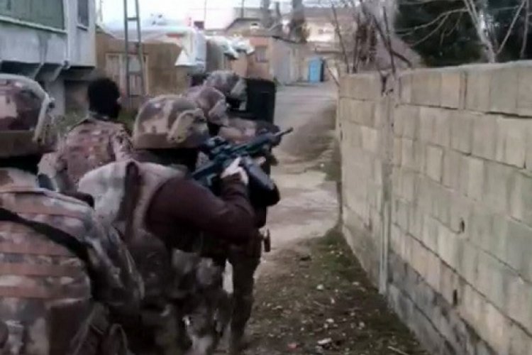 Uyuşturucu operasyonunda yakalanan 5 kişi tutuklandı