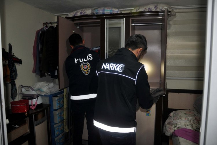 'Poyraz' ve '&Ouml;rt&uuml;' ile uyuşturucu operasyonu: 14 g&ouml;zaltı