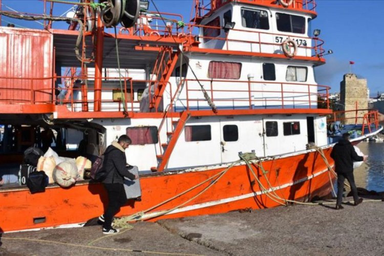 Hamsi sezonu bitti balık&ccedil;ı tekneleri 'paydos' etti