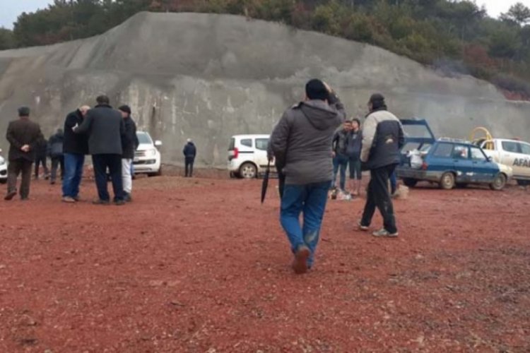 Barajın &ccedil;atlaması nedeniyle k&ouml;yl&uuml;ler tahliye ediliyor
