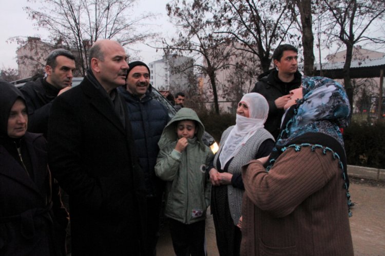 Bakan Soylu, konteyner kentleri inceledi