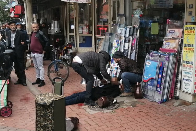 Sokak ortasında silahlı kavga: 1 &ouml;l&uuml;