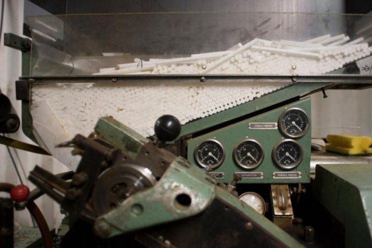 İspanya'da yeraltı sigara fabrikasında mahsur kalan 6 iş&ccedil;i kurtarıldı