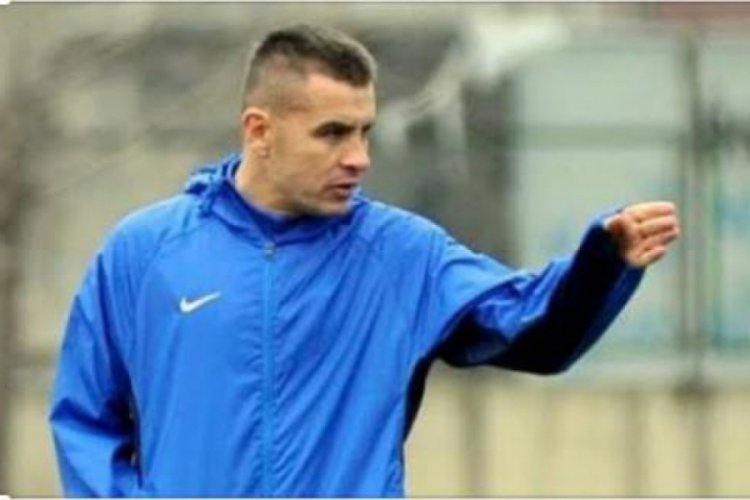 İsmail G&uuml;ld&uuml;ren'den şok istifa!