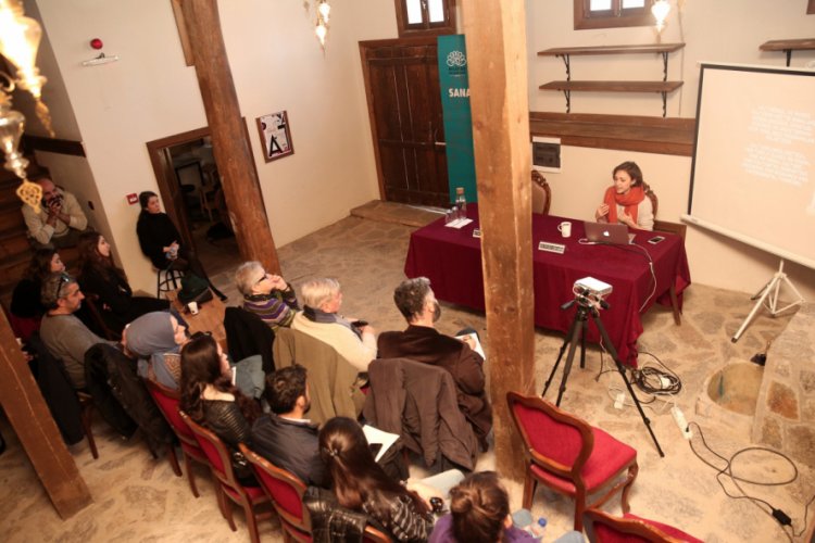 Bursa'da sanat&ccedil;ıların&nbsp;"Teşhir ve Sahne" yorumu