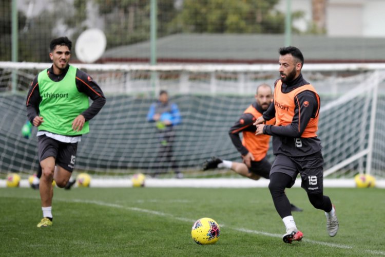 Alanyaspor, Beşiktaş ma&ccedil;ıyla &ccedil;ıkışa ge&ccedil;mek istiyor