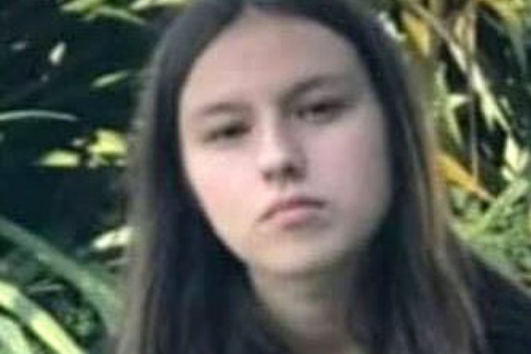 Kalp krizi ge&ccedil;iren liseli Merve, toprağa verildi