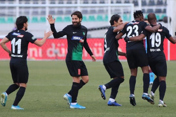 Denizlispor'un y&uuml;z&uuml; g&uuml;lm&uuml;yor