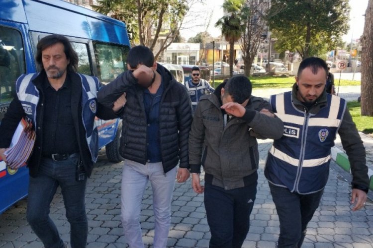 30 evden su saati &ccedil;alan amca-yeğen yakalandı