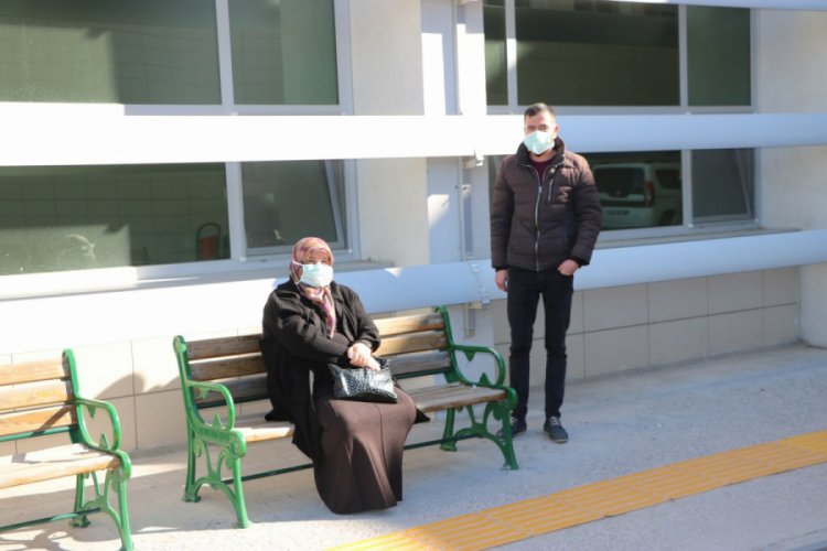 Yurda ka&ccedil;ak giren g&ouml;&ccedil;menlerde koronavir&uuml;s ş&uuml;phesi