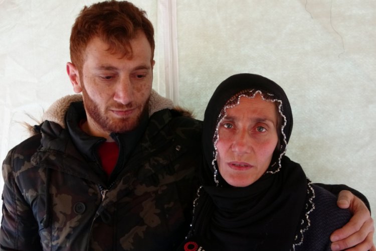 Van depreminde 4 &ccedil;ocuğunu kaybeden anne, yurtta kalan &ccedil;ocuklarını istiyor