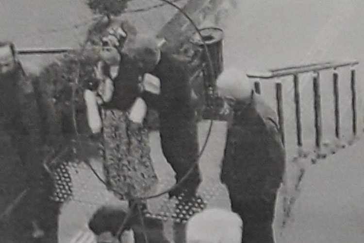 Bursa'da eşinin birlikte yaşadığı kadının &ouml;l&uuml;m&uuml;ne sebep olan sanığa m&uuml;ebbet hapis cezası