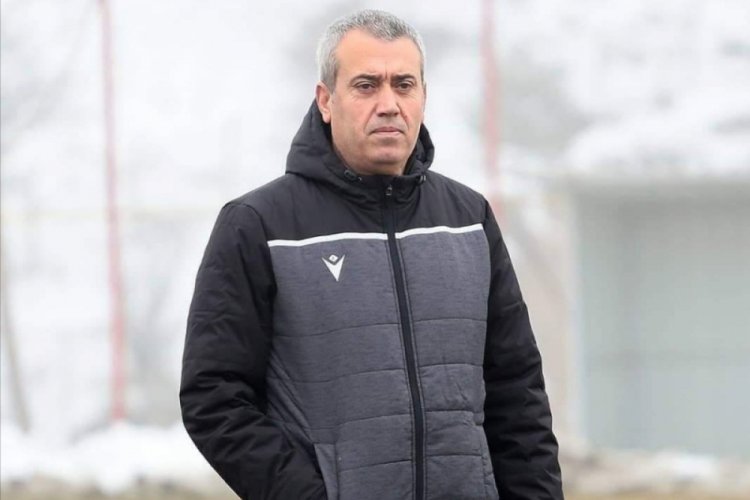 Yeni Malatyaspor'da &Ouml;zdeş'i futbolcuları istifadan vazge&ccedil;irdi