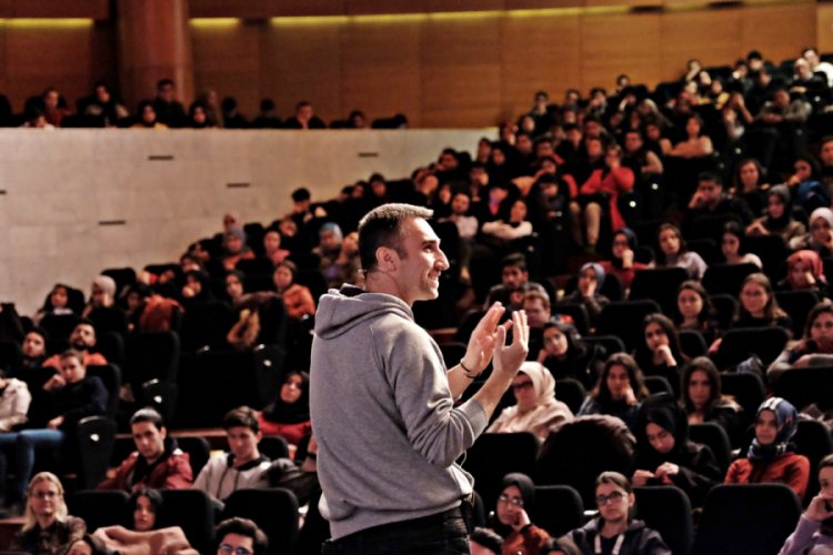 Bursa'da &ouml;ğrencilere "Odaklan, Harekete Ge&ccedil;!" semineri