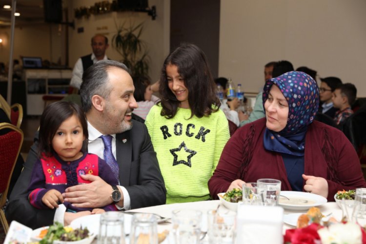 Bursa B&uuml;y&uuml;kşehir Belediye Başkanı Aktaş'tan zabıtaya moral