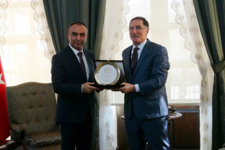 Malko&ccedil;: Deprem ve darbeler T&uuml;rkiye'ye &ccedil;ok zarar verdi