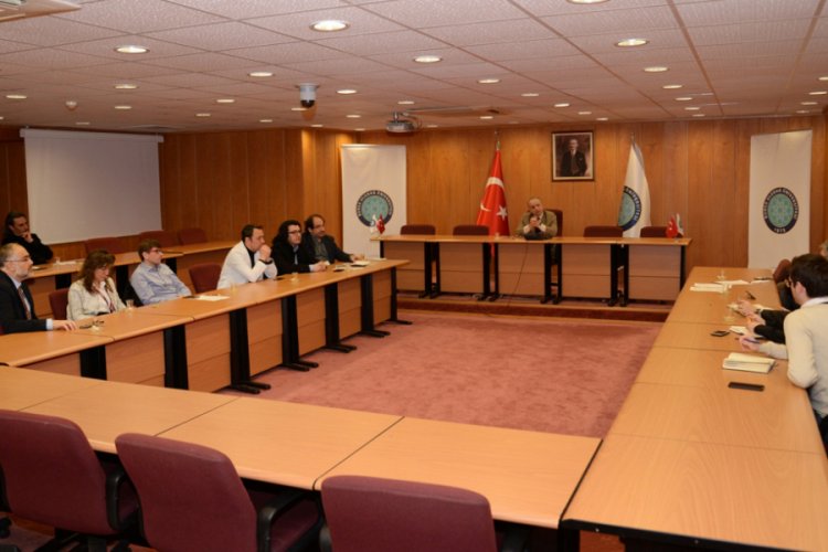 Bursa'da akademisyenler Yuvarlak Masa Toplantıları'nda projelerini anlattı