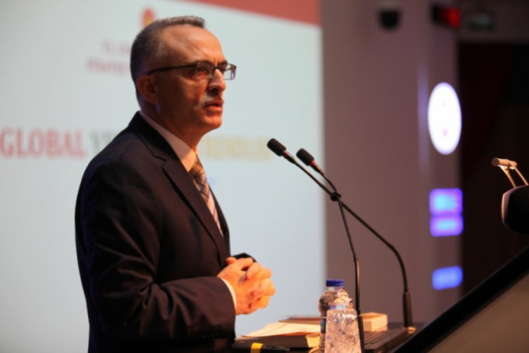 Naci Ağbal: Ar-Ge'ye &ouml;nem veren &uuml;lke s&ouml;z sahibi olacak