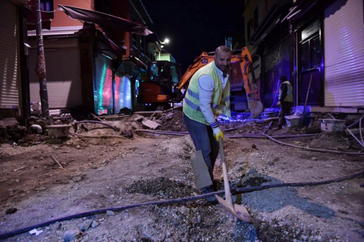 Bursa Osmangazi'de gece mesaisi