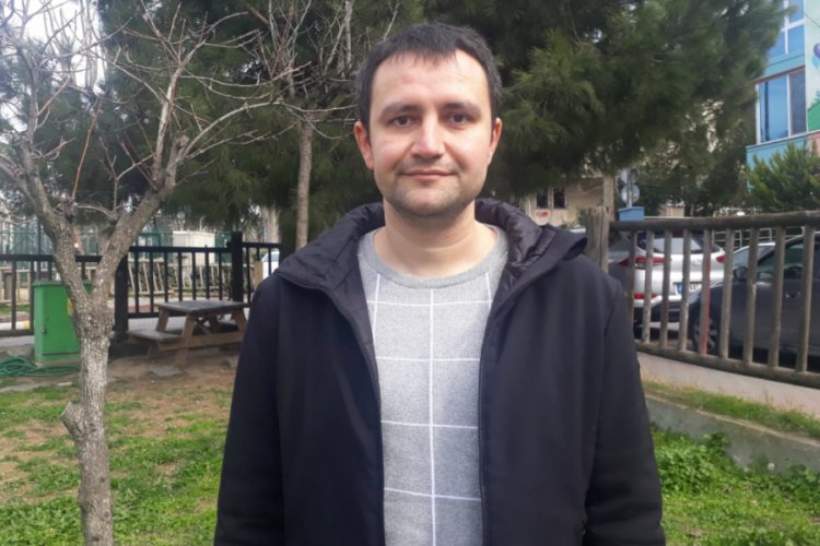 Doktoru tehdit etti, gazeteden &ouml;z&uuml;r ilanı yayımladı