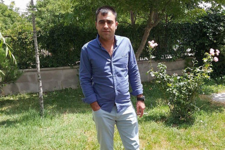 İş yerinde kendini tavana iple astı