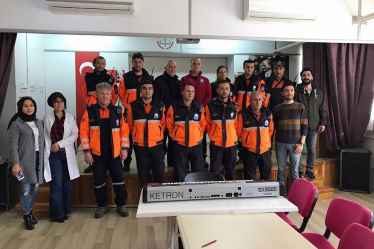 Bursa'da &ouml;ğretmen ve &ouml;ğrencilere afet eğitimi