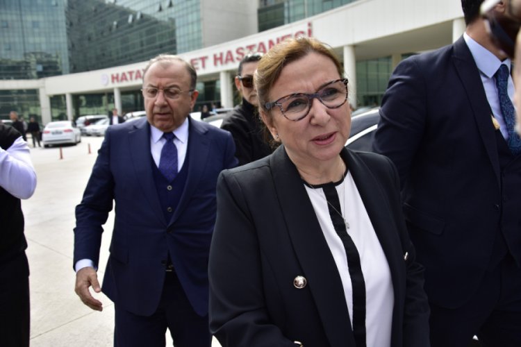 Bakan Pekcan İdlib'de yaralanan askerleri ziyaret etti