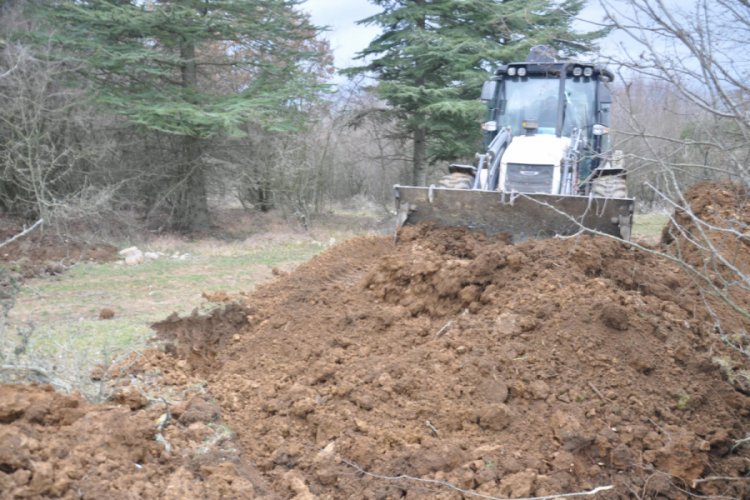 Kayıp &ccedil;ift&ccedil;i i&ccedil;in yapılan kazıda insan kemikleri bulundu