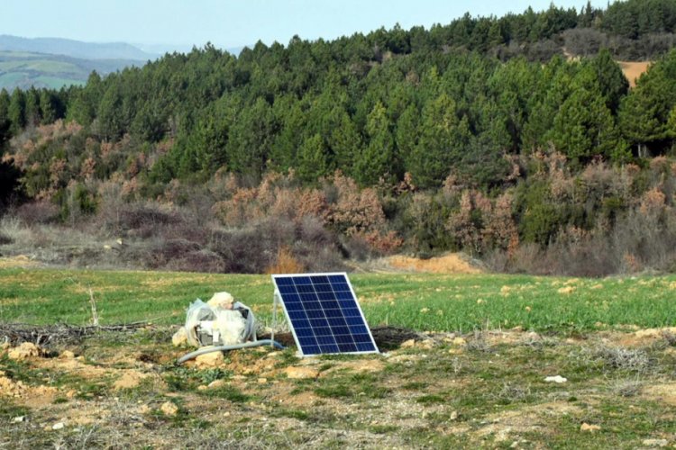 Deprem &ouml;l&ccedil;&uuml;m cihazlarını &ccedil;alanlar, adli kontrolle serbest
