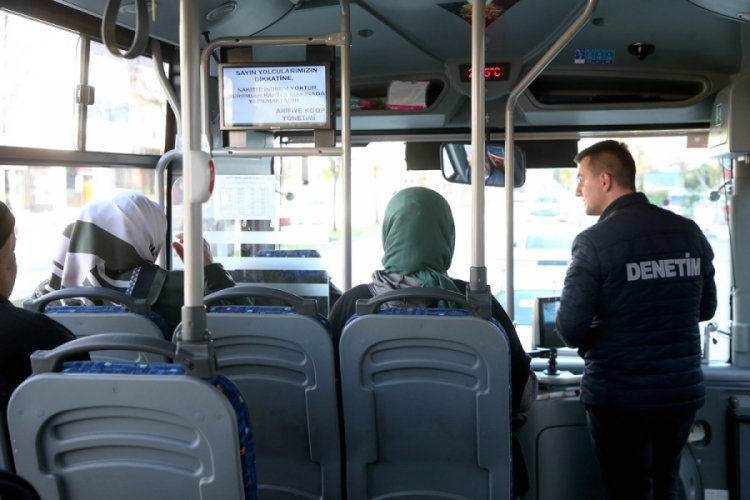 Şehit yakınına hakaret eden s&uuml;r&uuml;c&uuml;n&uuml;n ara&ccedil; ruhsatı iptal edildi